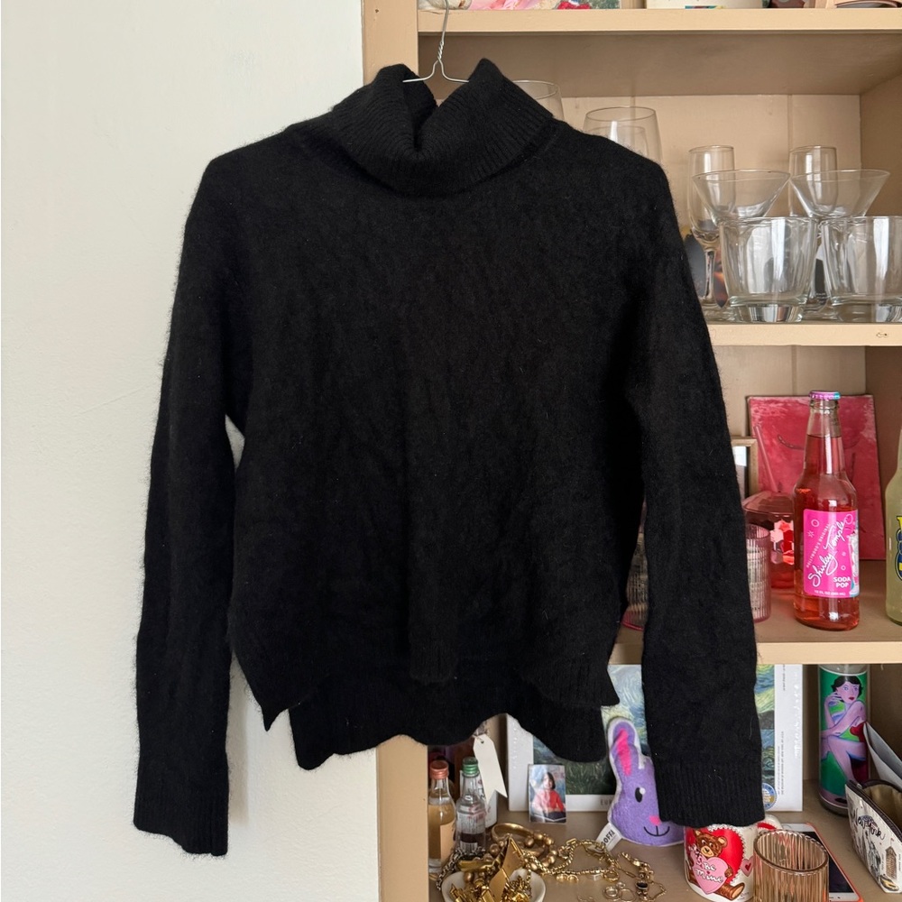 Cashmere sweater
